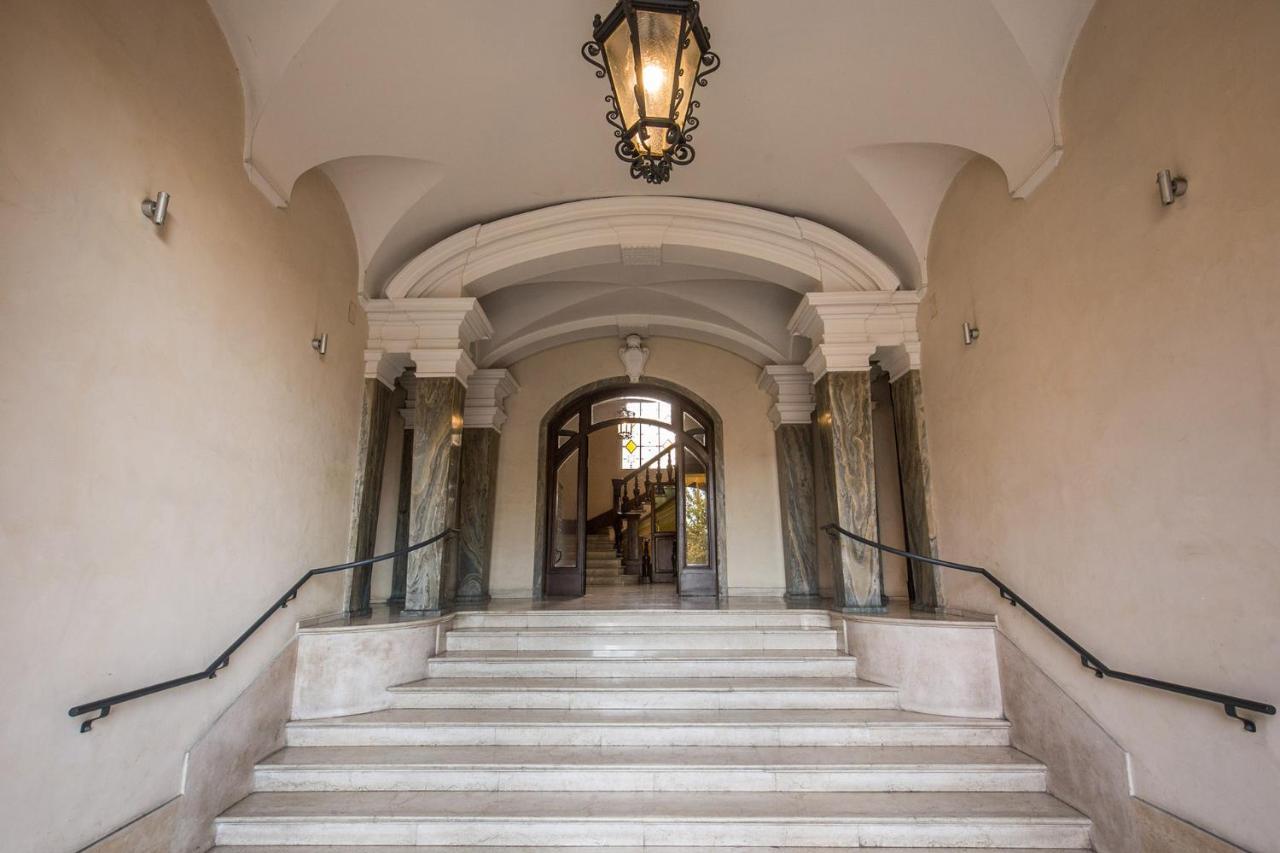 Palazzo Marescalchi Belli, Vicino Piazza Di Spagna 로마 외부 사진